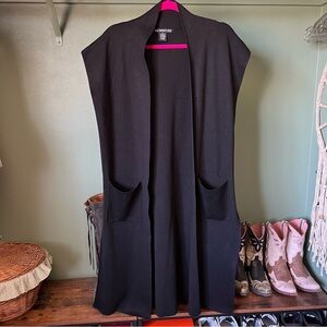 Two Twenty Five Black Sleeveless Long Cardigan with Pockets Medium